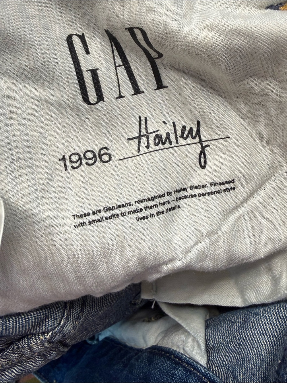 NWT Hailey Bieber for GAP Extra Baggy Jeans in light indigo - Picture 3 of 3
